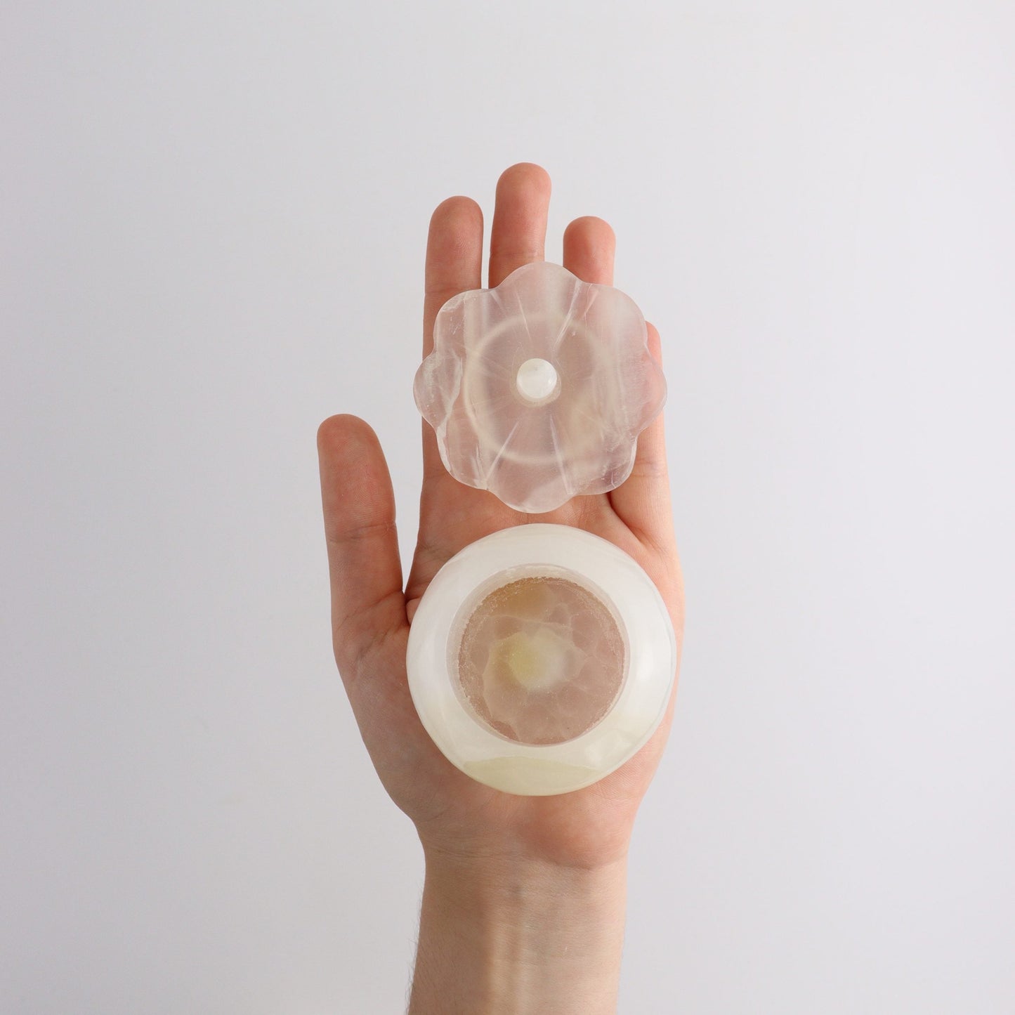 ONE Onyx Round Trinket Dish - Expert Wholesale and Supplier of Wholesale Crystals & Bulk Gemstones, ["Mexico","onyx"]