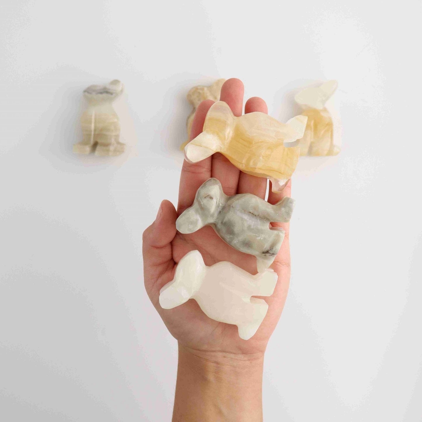 ONE Onyx Bunny - Expert Wholesale and Supplier of Wholesale Crystals & Bulk Gemstones, ["Animal Carvings","Mexico","onyx"]