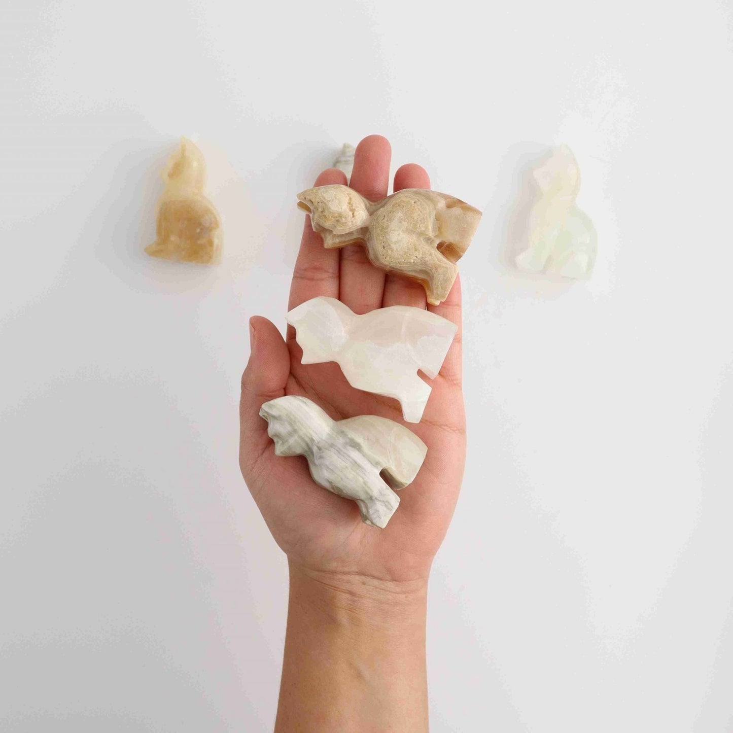 ONE Onyx Cat - Expert Wholesale and Supplier of Wholesale Crystals & Bulk Gemstones, ["Animal Carvings","Mexico","onyx"]